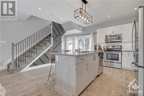 717 Reverie Private, Ottawa, ON - Indoor Photo Showing Kitchen