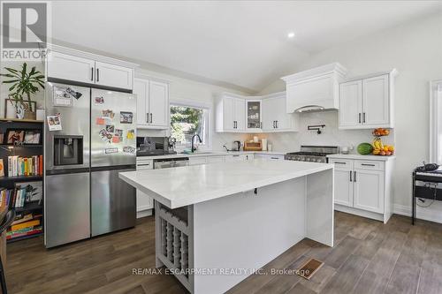 214 Lakewood Drive, Oakville (Old Oakville), ON - Indoor Photo Showing Kitchen With Stainless Steel Kitchen