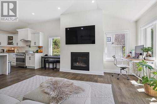 214 Lakewood Drive, Oakville, ON - Indoor Photo Showing Living Room With Fireplace