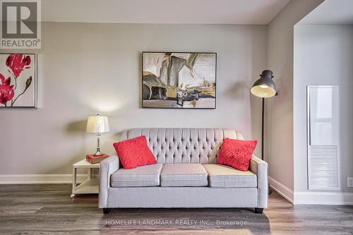 3009 - 12 Gandhi Lane, Markham (Commerce Valley), ON - Indoor Photo Showing Living Room