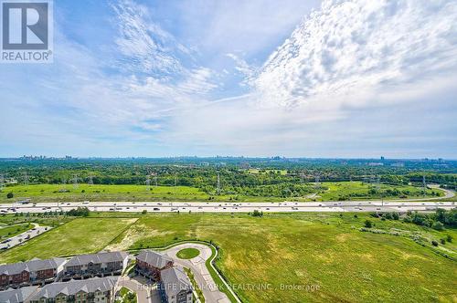 3009 - 12 Gandhi Lane, Markham (Commerce Valley), ON - Outdoor With View