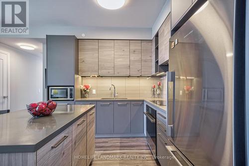 3009 - 12 Gandhi Lane, Markham (Commerce Valley), ON - Indoor Photo Showing Kitchen With Upgraded Kitchen