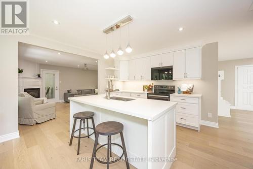 70 Copeland Creek Drive, Tiny, ON - Indoor Photo Showing Kitchen With Upgraded Kitchen