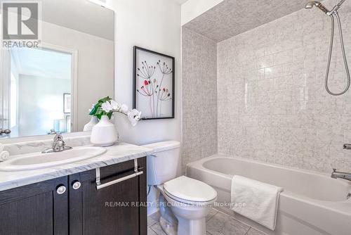 7 Snelgrove Crescent, Barrie (Sunnidale), ON - Indoor Photo Showing Bathroom