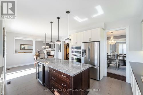 1 Atchison Drive, Caledon, ON - Indoor Photo Showing Kitchen With Upgraded Kitchen