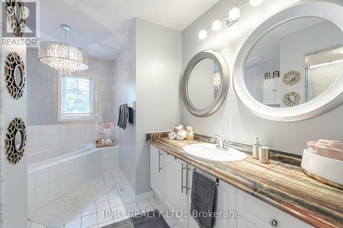 1 - 5555 Prince William Drive S, Burlington (Appleby), ON - Indoor Photo Showing Bathroom