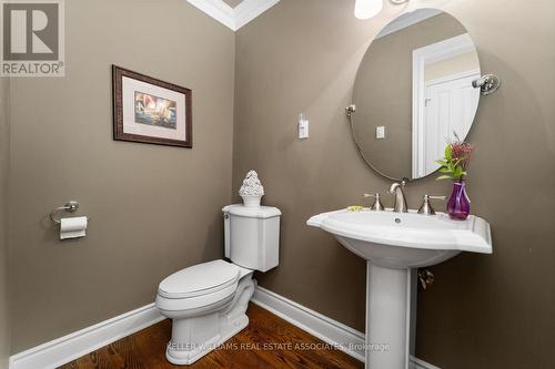 1244 Woodland Avenue, Mississauga, ON - Indoor Photo Showing Bathroom