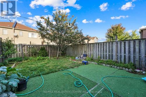 25 Heartview Road, Brampton (Sandringham-Wellington), ON - Outdoor With Backyard