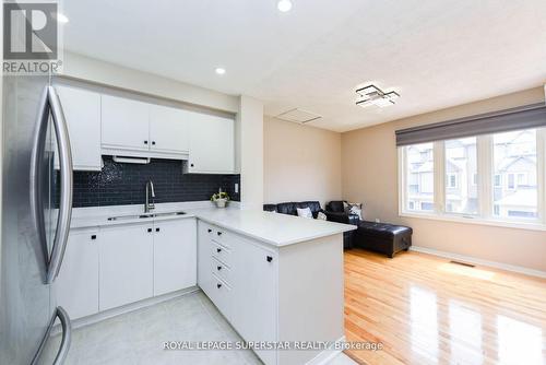 50 - 460 Bristol Road W, Mississauga (Hurontario), ON - Indoor Photo Showing Kitchen