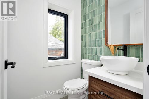 1384 Pape Avenue, Toronto (Broadview North), ON - Indoor Photo Showing Bathroom