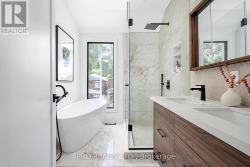 1384 Pape Avenue, Toronto (Broadview North), ON - Indoor Photo Showing Bathroom