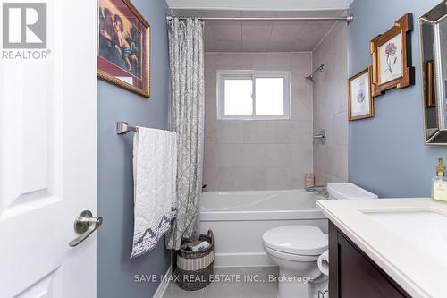 8 Edwin Drive, Brampton, ON - Indoor Photo Showing Bathroom