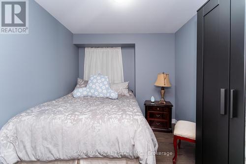 8 Edwin Drive, Brampton, ON - Indoor Photo Showing Bedroom