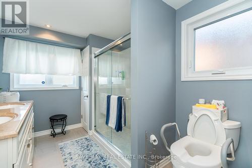 8 Edwin Drive, Brampton, ON - Indoor Photo Showing Bathroom