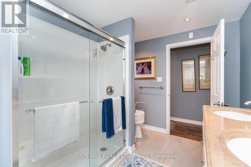 8 Edwin Drive, Brampton, ON - Indoor Photo Showing Bathroom