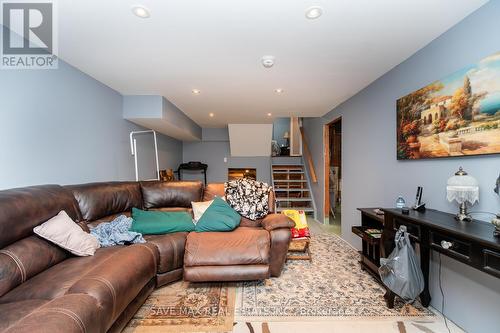 8 Edwin Drive, Brampton (Brampton South), ON - Indoor Photo Showing Living Room