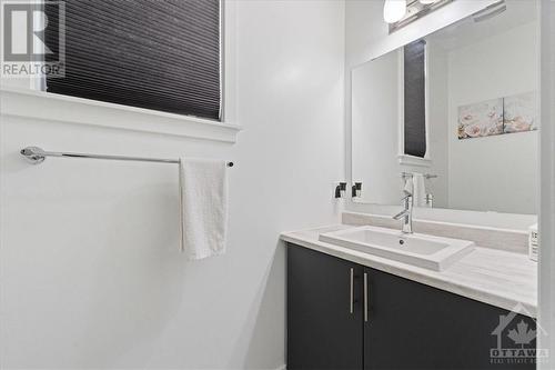 309 Joshua Street, Ottawa, ON - Indoor Photo Showing Bathroom