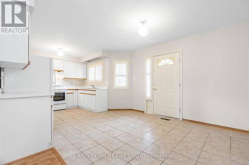 6 Riverdale Drive, Wasaga Beach, ON - Indoor Photo Showing Kitchen