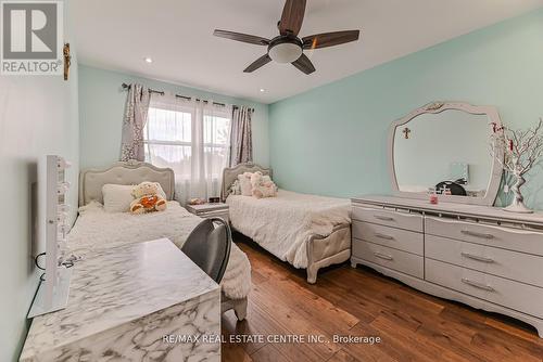 58 Leeward Drive, Brampton (Westgate), ON - Indoor Photo Showing Bedroom