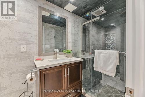 58 Leeward Drive, Brampton (Westgate), ON - Indoor Photo Showing Bathroom