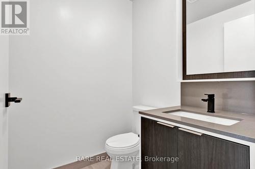 Th13 - 36 Zorra Street, Toronto, ON - Indoor Photo Showing Bathroom