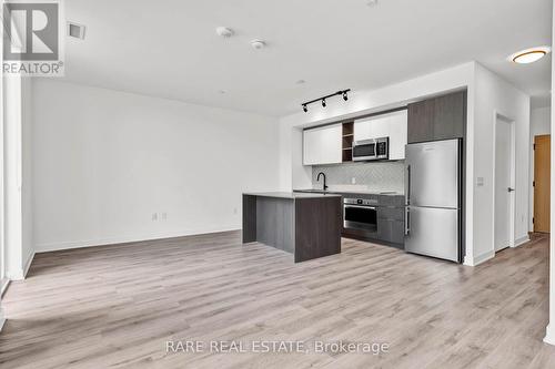 Th13 - 36 Zorra Street, Toronto, ON - Indoor Photo Showing Kitchen