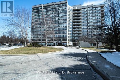 909 - 10 Laurelcrest Street, Brampton (Queen Street Corridor), ON - Outdoor