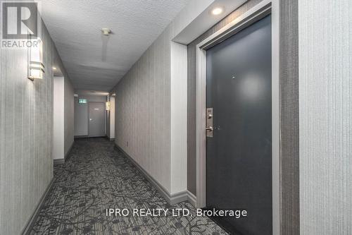 909 - 10 Laurelcrest Street, Brampton, ON -  Photo Showing Other Room