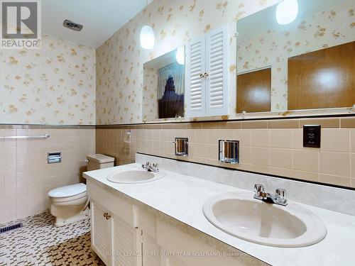 10 Bengal Court, Toronto (Glenfield-Jane Heights), ON - Indoor Photo Showing Bathroom