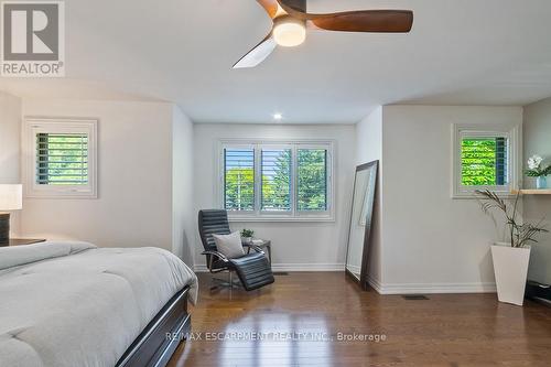 492 Country Club Crescent, Mississauga, ON - Indoor Photo Showing Bedroom