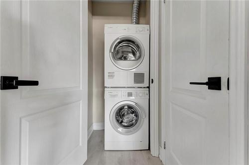 2009 Brampton Street, Hamilton, ON - Indoor Photo Showing Laundry Room