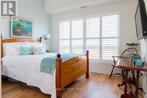 902 - 4000 Creekside Drive, Hamilton, ON - Indoor Photo Showing Bedroom