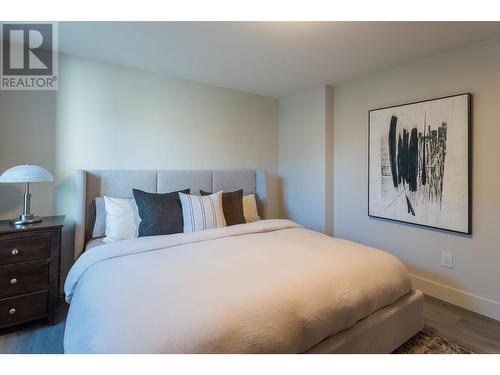 2196 Aster Court, Kamloops, BC - Indoor Photo Showing Bedroom