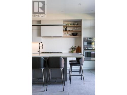 2196 Aster Court, Kamloops, BC - Indoor Photo Showing Kitchen