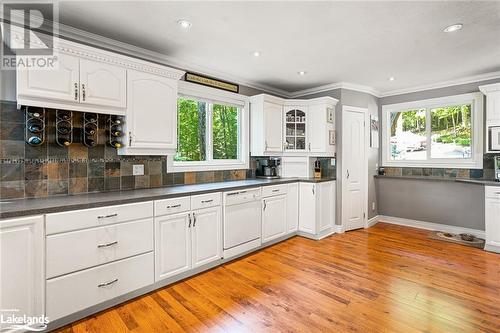 1047 Balmoral Lane, Gooderham, ON - Indoor Photo Showing Kitchen