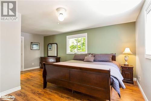 1047 Balmoral Lane, Gooderham, ON - Indoor Photo Showing Bedroom