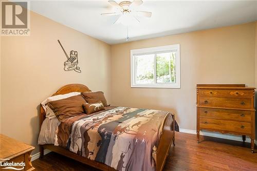 1047 Balmoral Lane, Gooderham, ON - Indoor Photo Showing Bedroom