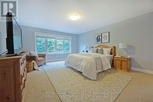 1411 Shore Road, London, ON - Indoor Photo Showing Bedroom