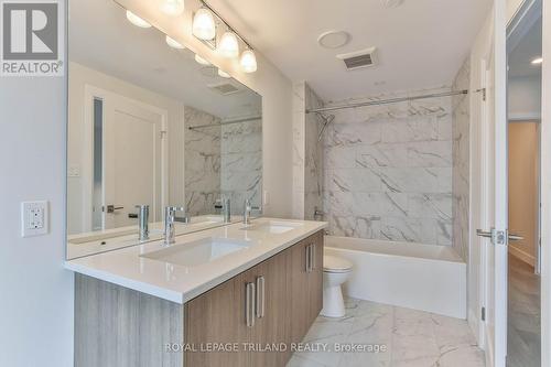 Unit B - 2050 Linkway Boulevard, London, ON - Indoor Photo Showing Bathroom