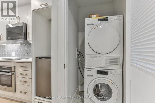 Unit A - 2050 Linkway Boulevard, London, ON - Indoor Photo Showing Laundry Room