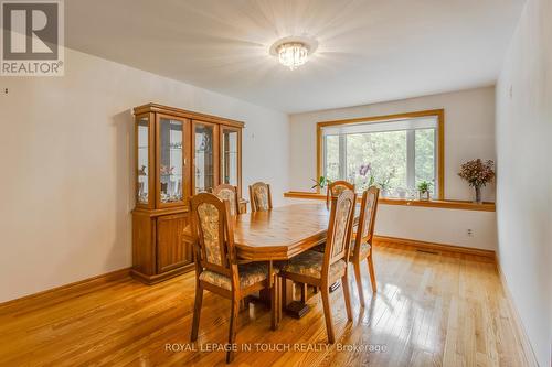 46 Brook Avenue, Tiny, ON - Indoor Photo Showing Dining Room