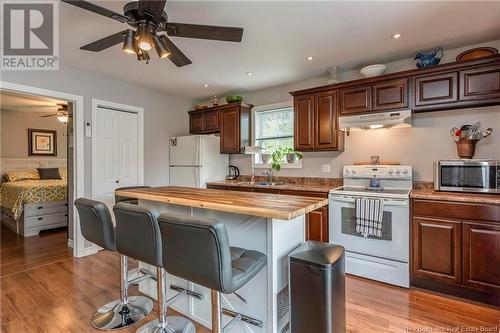 23 Holland Lane, Cambridge-Narrows, NB - Indoor Photo Showing Kitchen With Double Sink