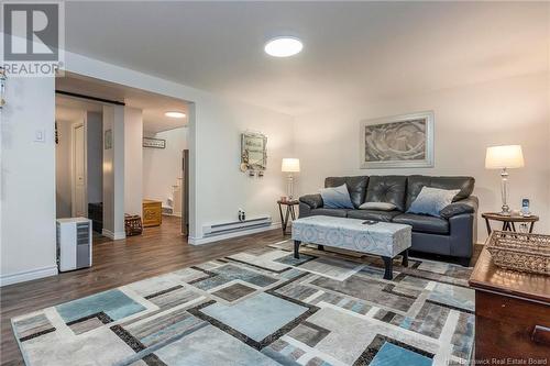 23 Holland Lane, Cambridge-Narrows, NB - Indoor Photo Showing Living Room