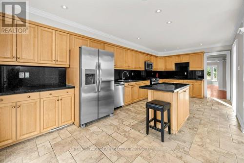 60 River Glen Boulevard, Oakville (River Oaks), ON - Indoor Photo Showing Kitchen