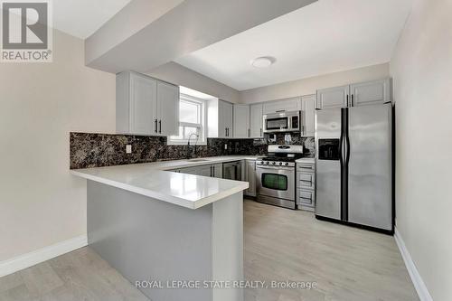 2009 Brampton Street, Hamilton (Parkview), ON - Indoor Photo Showing Kitchen