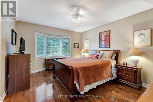 51 Banbury Drive, Hamilton (Ancaster), ON - Indoor Photo Showing Bedroom