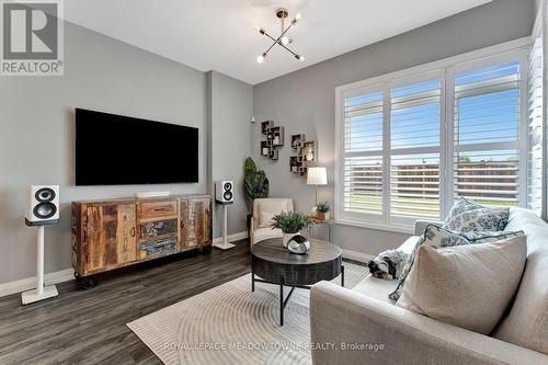 20 - 35 Midhurst Heights, Hamilton (Stoney Creek Mountain), ON - Indoor Photo Showing Living Room