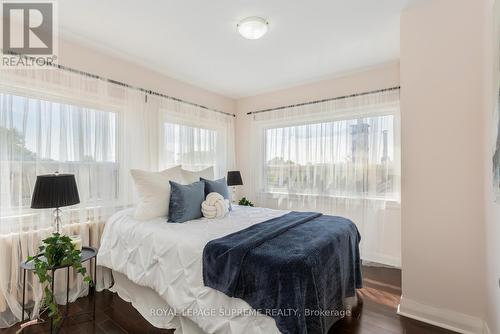 15 Corbett Avenue N, Toronto (Rockcliffe-Smythe), ON - Indoor Photo Showing Bedroom