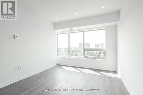 803 - 2433 Dufferin Street, Toronto (Briar Hill-Belgravia), ON - Indoor Photo Showing Other Room