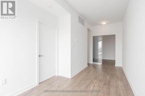 803 - 2433 Dufferin Street, Toronto (Briar Hill-Belgravia), ON - Indoor Photo Showing Other Room